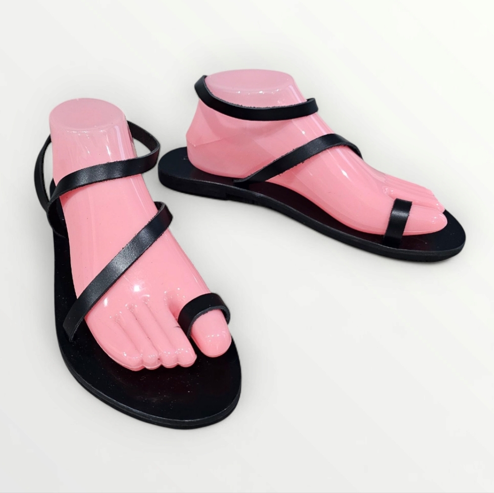 CARLY JEAN Los Angeles Rhodes Black Leather Toe Thumb Strappy Sandals 41/US 10